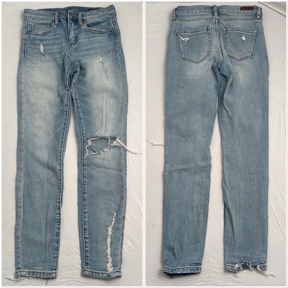 Blank NYC light wash blue denim distressed jeans - Picture 1 of 9